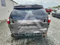 2015 Toyota SIENNA фото