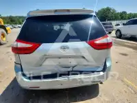 2015 Toyota SIENNA photo