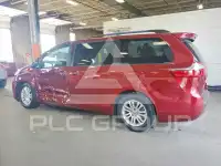 2015 Toyota SIENNA photo