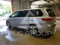 2015 Toyota SIENNA photo