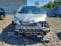 2015 Toyota SIENNA фото