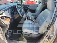 2015 Toyota SIENNA фото