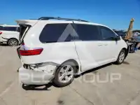 2015 Toyota SIENNA фото