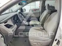 2015 Toyota SIENNA photo