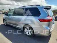 2015 Toyota SIENNA фото