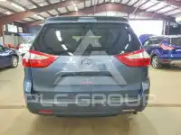 2015 Toyota SIENNA photo