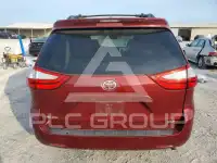 2015 Toyota SIENNA photo