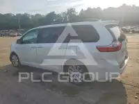 2015 Toyota SIENNA фото