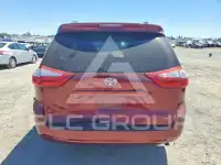 2015 Toyota SIENNA фото