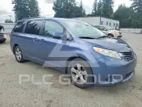 2015 Toyota SIENNA photo