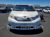 2015 Toyota SIENNA фото