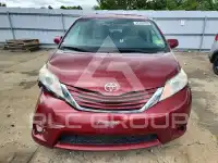 2015 Toyota SIENNA фото