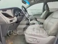 2015 Toyota SIENNA фото
