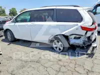 2015 Toyota SIENNA фото