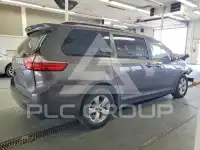 2015 Toyota SIENNA фото
