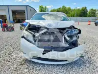 2015 Toyota SIENNA фото