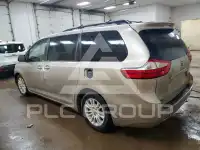 2015 Toyota SIENNA фото