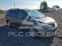 2015 Toyota SIENNA фото