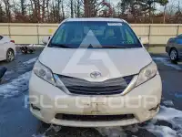 2015 Toyota SIENNA фото
