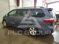2015 Toyota SIENNA photo