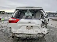 2015 Toyota SIENNA фото