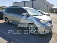 2015 Toyota SIENNA фото