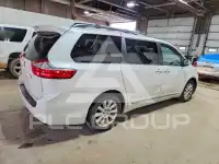 2015 Toyota SIENNA фото
