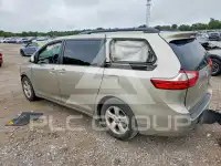 2015 Toyota SIENNA фото