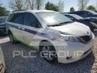 2015 Toyota SIENNA фото