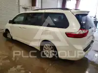 2015 Toyota SIENNA фото