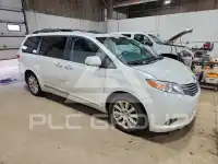 2015 Toyota SIENNA фото