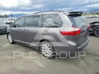 2015 Toyota SIENNA photo