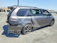 2015 Toyota SIENNA фото