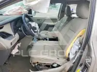 2015 Toyota SIENNA фото