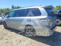 2015 Toyota SIENNA photo