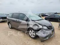 2015 Toyota SIENNA фото