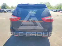 2015 Toyota SIENNA photo