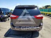 2015 Toyota SIENNA фото