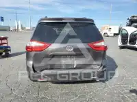 2015 Toyota SIENNA фото