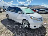 2015 Toyota SIENNA фото