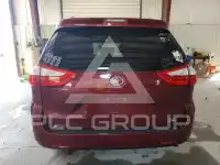 2015 Toyota SIENNA фото