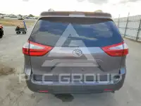 2015 Toyota SIENNA фото
