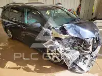 2015 Toyota SIENNA фото