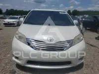 2015 Toyota SIENNA фото