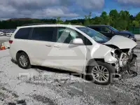 2015 Toyota SIENNA фото