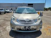 2015 Toyota SIENNA фото
