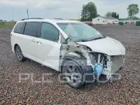 2015 Toyota SIENNA фото