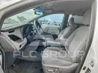 2015 Toyota SIENNA фото