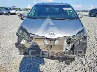 2015 Toyota SIENNA фото