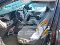 2015 Toyota SIENNA фото